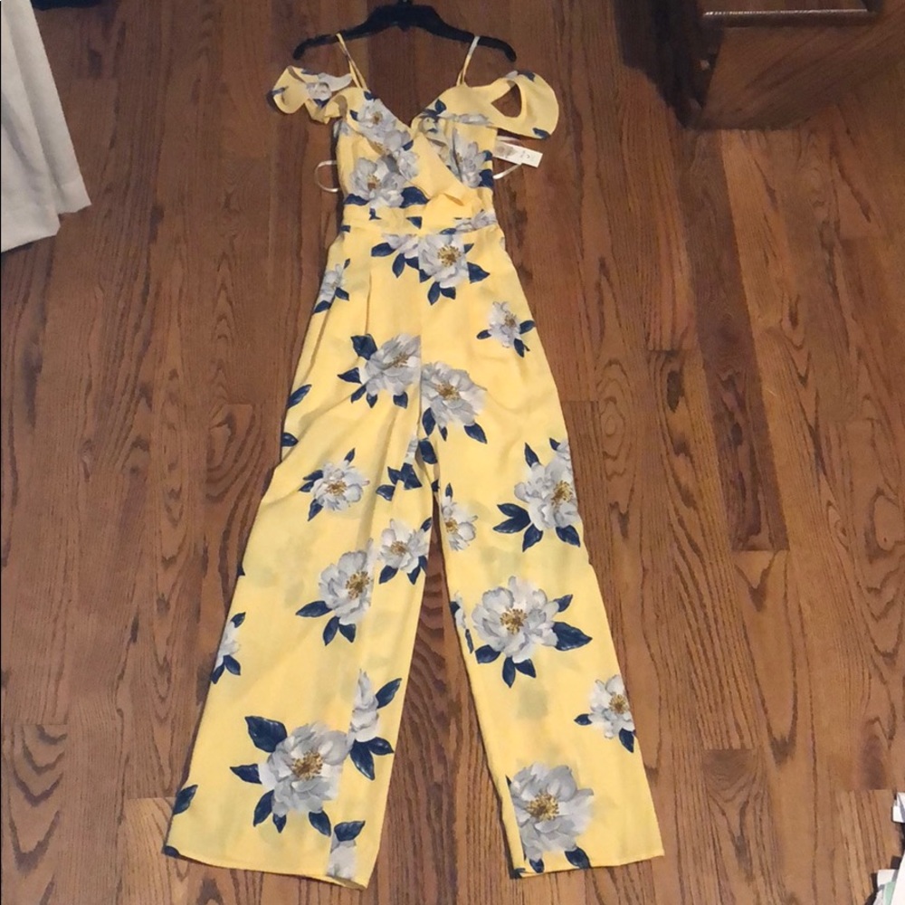 YELLOW FLORAL JUMPSUIT XS